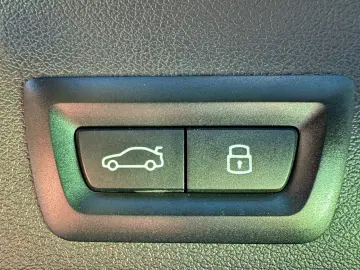 BMW X6 30d xDrive MSport ACC HUD PANO HARMAN LUFT...