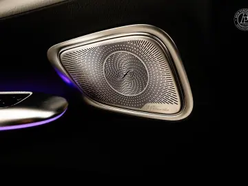 MERCEDES-BENZ GLC 300 e 4Matic  PANORAMA AHK KAMERA