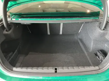 BMW M4 Competition aktive Sitzbelüftung vorn  Glasda