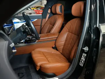 BMW 740d xDRIVE 360 THEATRE MASSAGE B&W