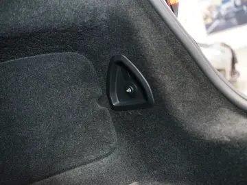 BMW 740d xDRIVE 360 THEATRE MASSAGE B&W