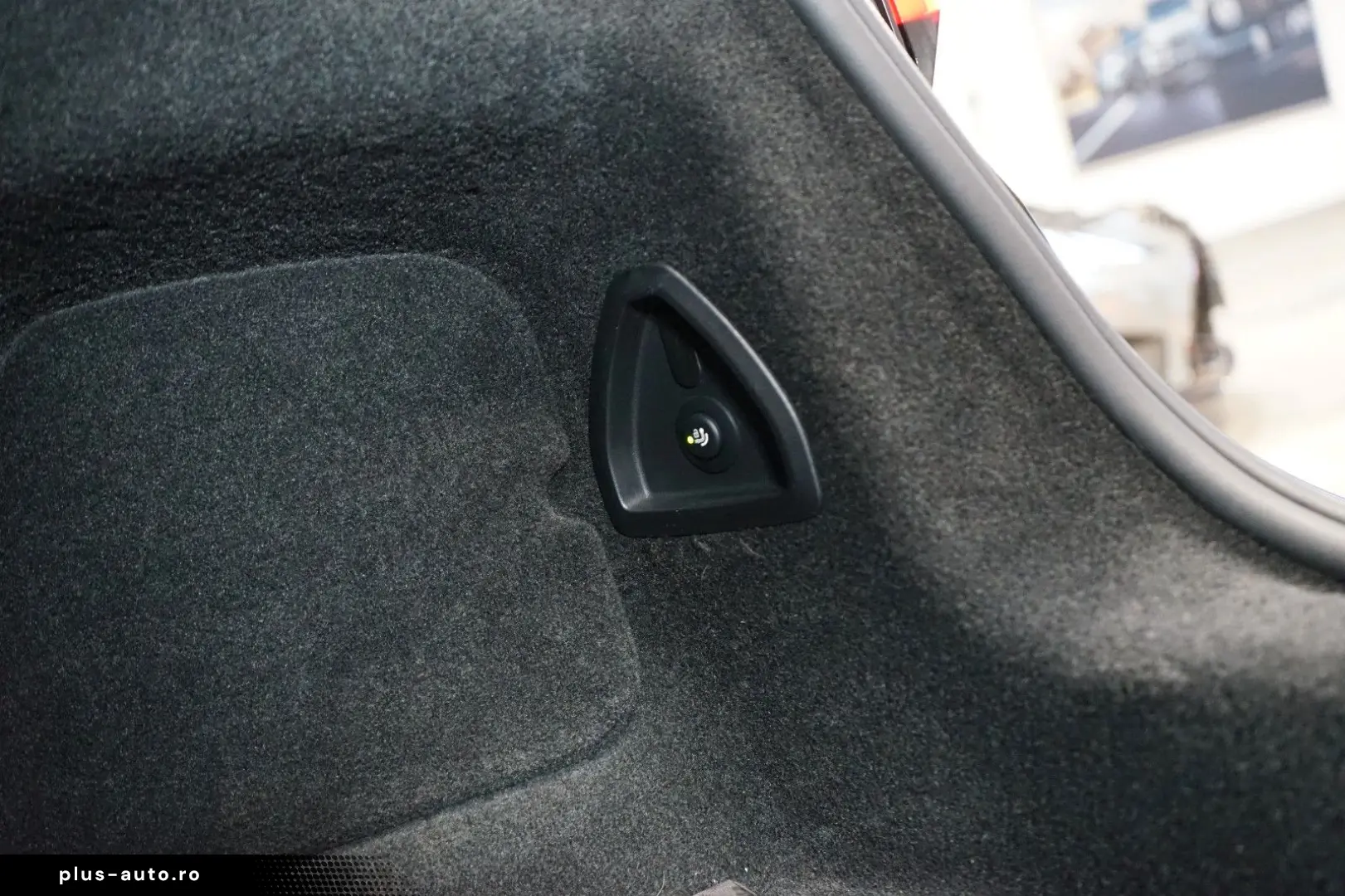 BMW 740d xDRIVE 360 THEATRE MASSAGE B&W