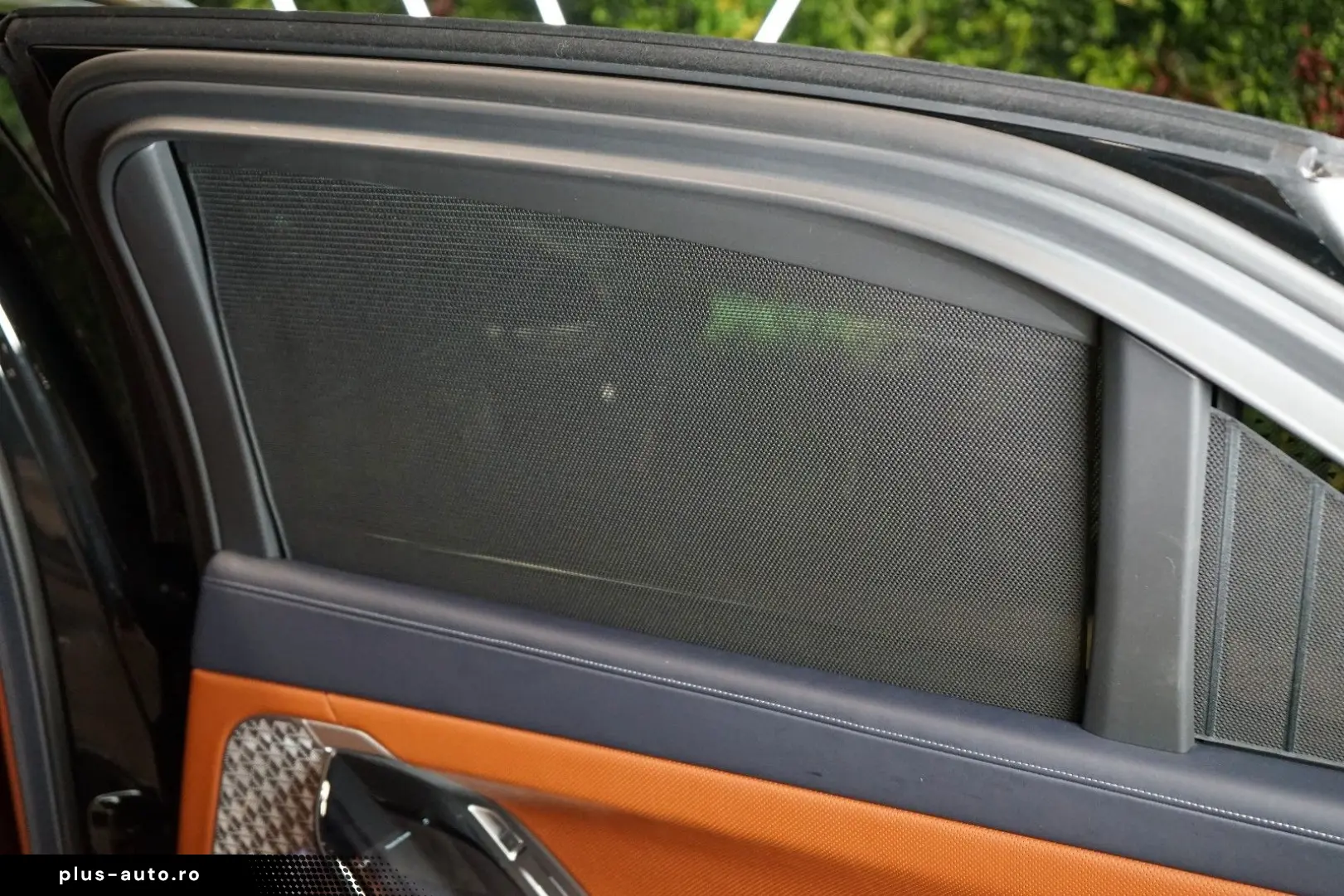 BMW 740d xDRIVE 360 THEATRE MASSAGE B&W