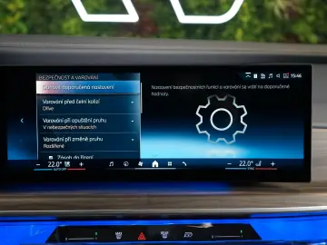 BMW 740d xDRIVE 360 THEATRE MASSAGE B&W