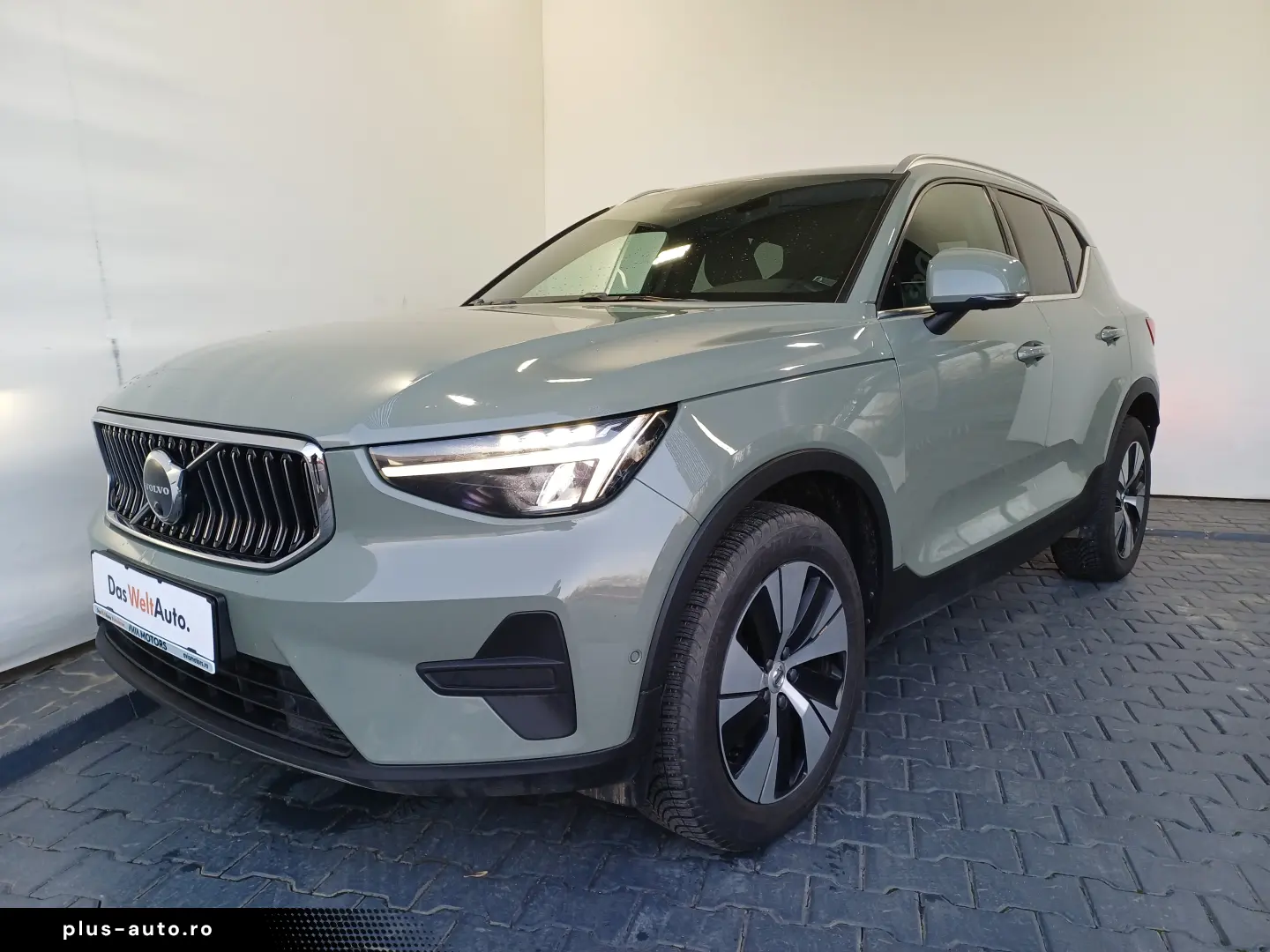 Volvo XC40 B4 AWD Plus Bright