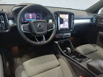 Volvo XC40 B4 AWD Plus Bright