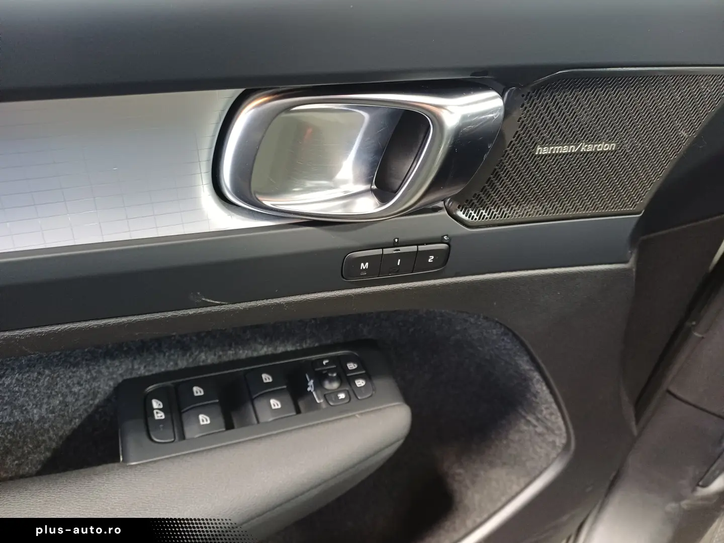 Volvo XC40 B4 AWD Plus Bright