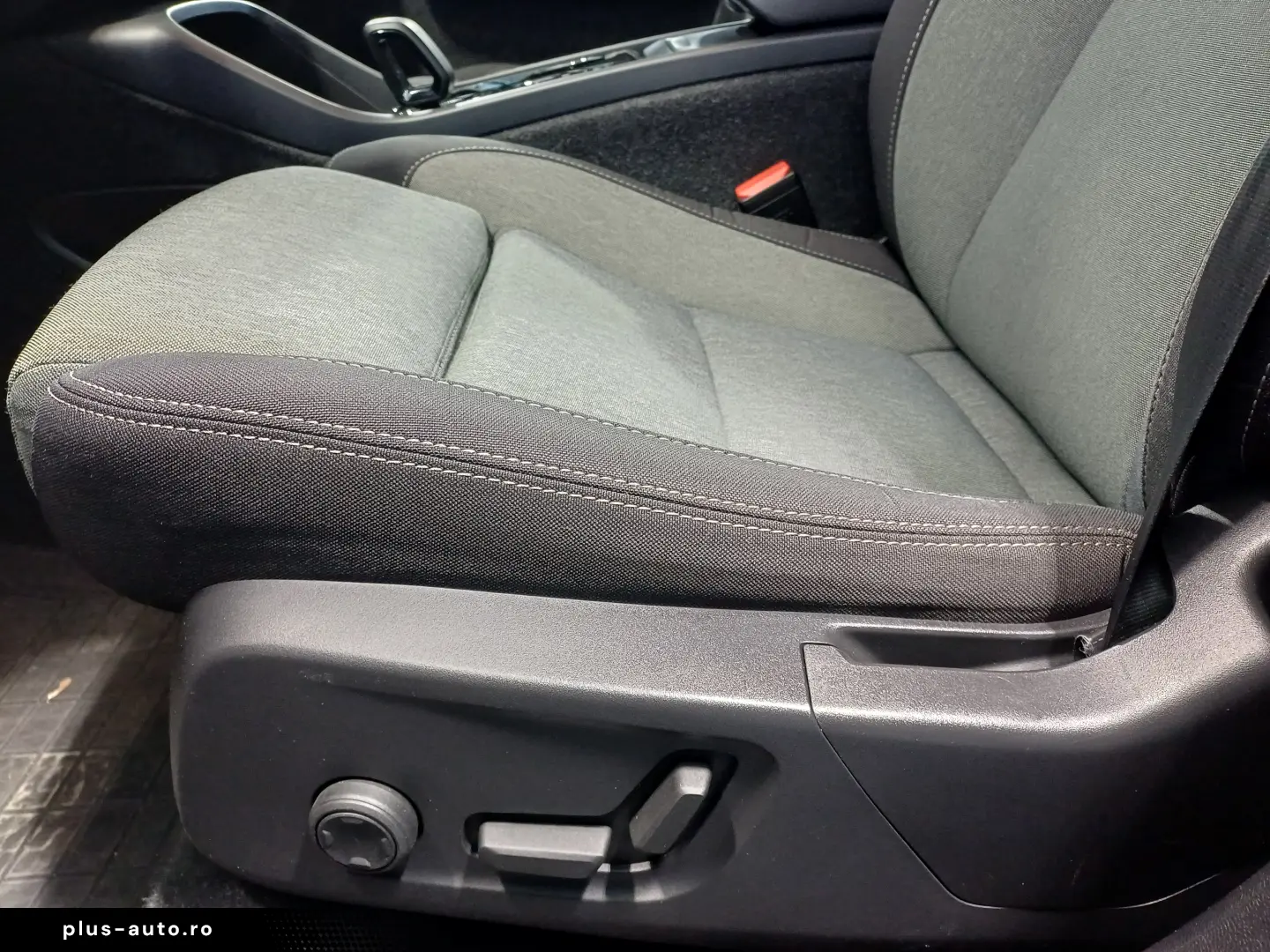 Volvo XC40 B4 AWD Plus Bright