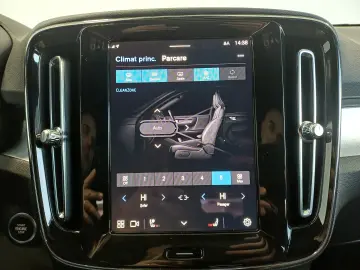 Volvo XC40 B4 AWD Plus Bright