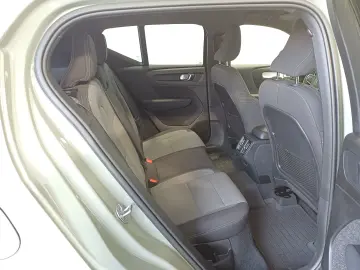 Volvo XC40 B4 AWD Plus Bright