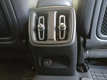 Volvo XC40 B4 AWD Plus Bright