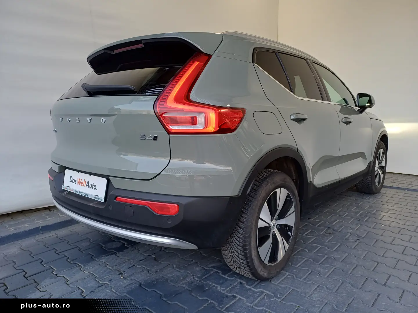 Volvo XC40 B4 AWD Plus Bright