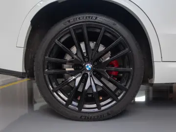 BMW X5 M M60i xDrive