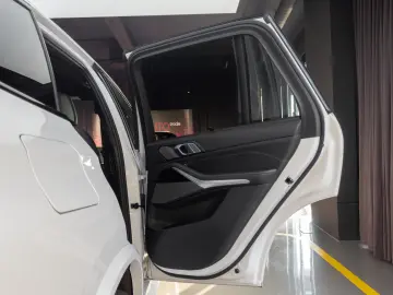 BMW X5 M M60i xDrive