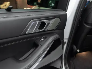 BMW X5 M M60i xDrive