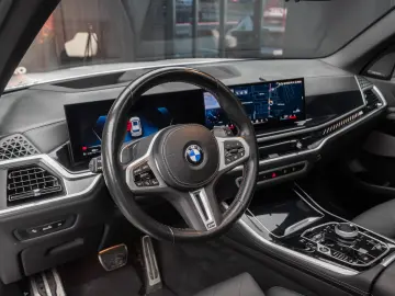 BMW X5 M M60i xDrive