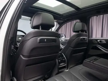 BMW X5 M60i xDrive
