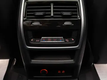 BMW X5 M60i xDrive