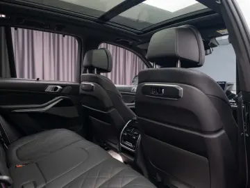 BMW X5 M60i xDrive