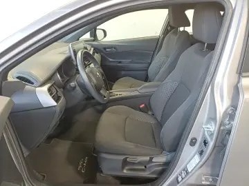 Toyota C-HR 1 8 Hybrid C-ENTER CVT