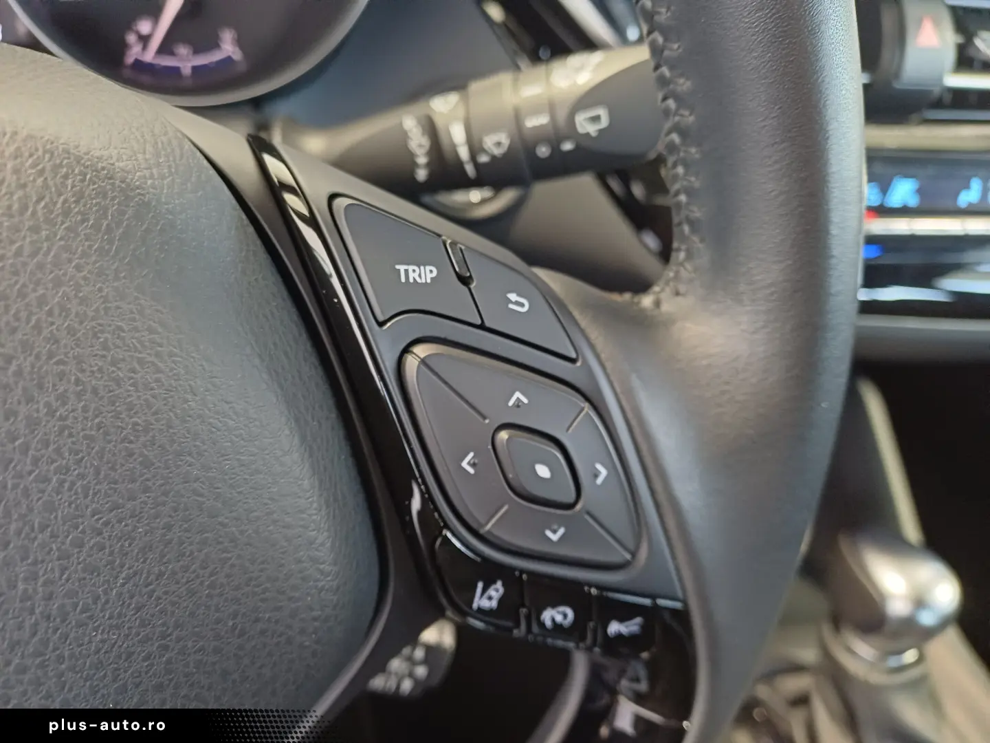 Toyota C-HR 1 8 Hybrid C-ENTER CVT