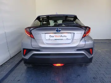 Toyota C-HR 1 8 Hybrid C-ENTER CVT