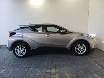 Toyota C-HR 1 8 Hybrid C-ENTER CVT