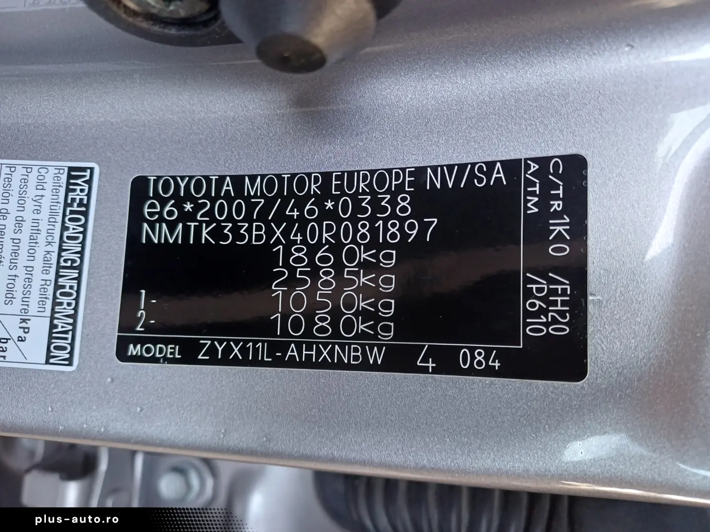 Toyota C-HR 1 8 Hybrid C-ENTER CVT