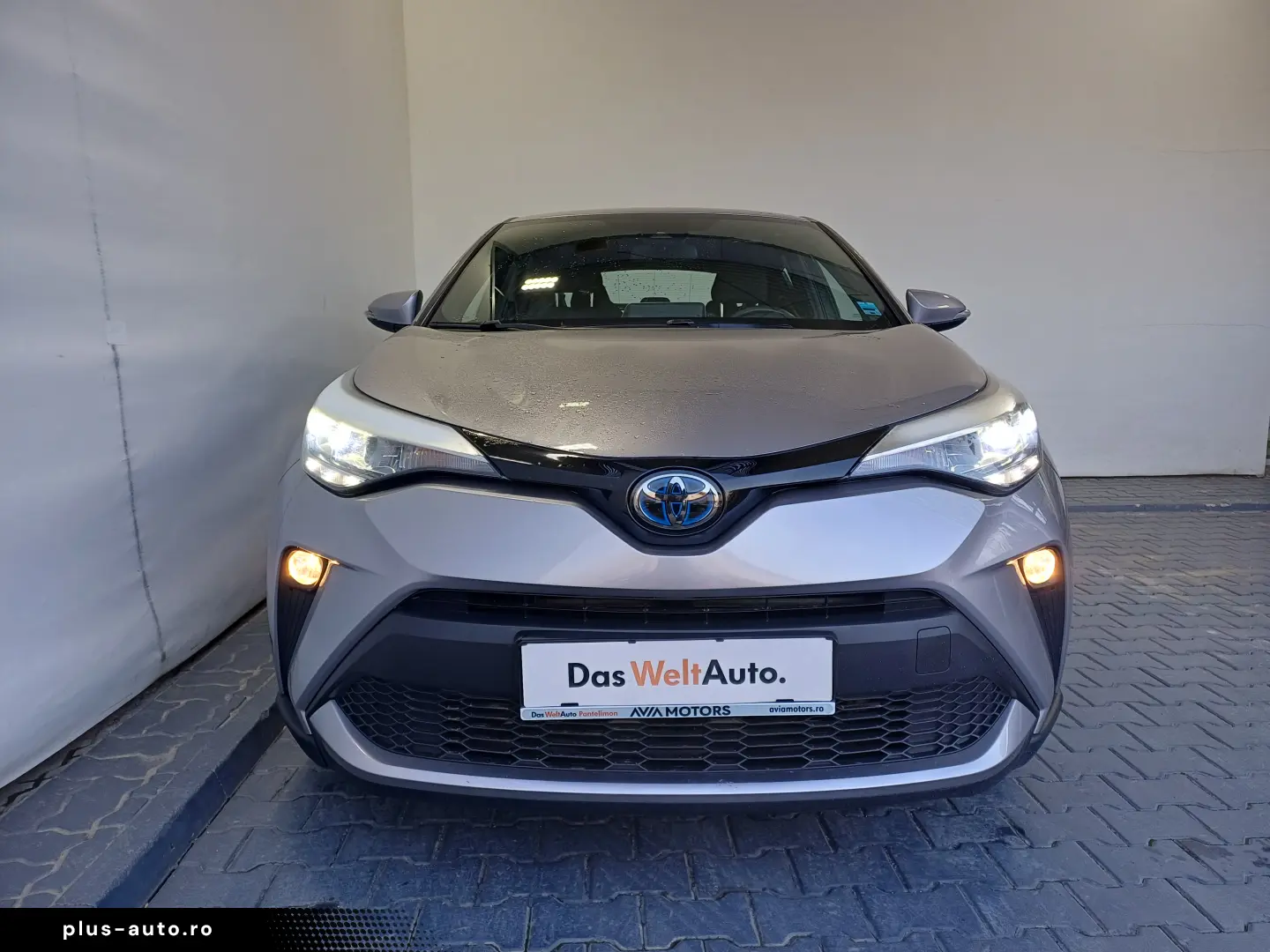 Toyota C-HR 1 8 Hybrid C-ENTER CVT
