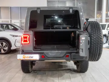 Jeep Wrangler UNLIMITED Sahara