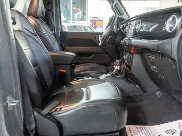 Jeep Wrangler UNLIMITED Sahara