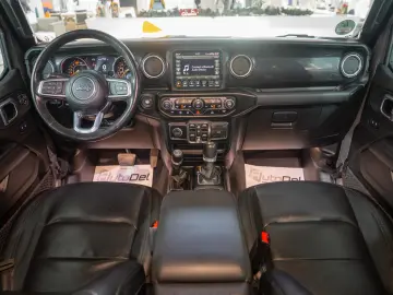 Jeep Wrangler UNLIMITED Sahara