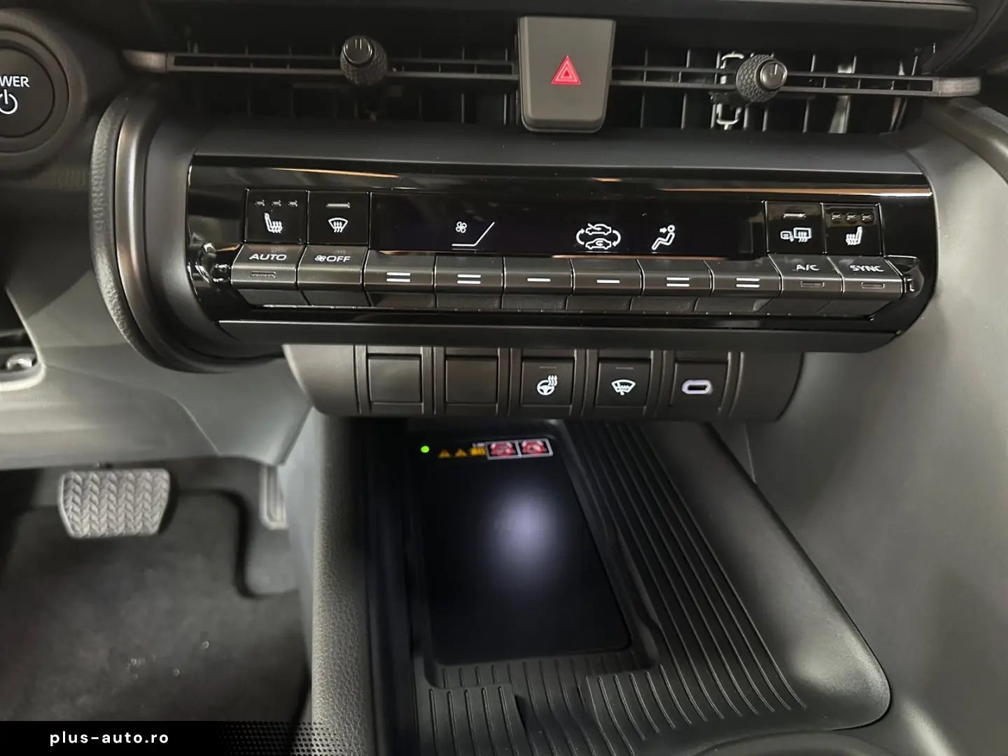 TOYOTA C-HR 2.0 Plug-in Hybrid ACC AUT LED Navi Virtual