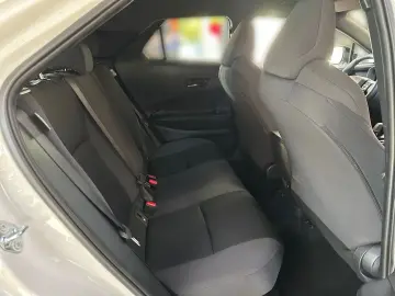 TOYOTA C-HR 2.0 Plug-in Hybrid ACC AUT LED Navi Virtual