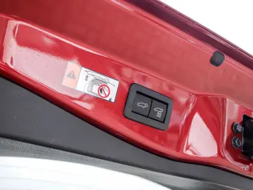 TOYOTA C-HR 2.0 Plug-In Hybrid Teamplayer Technik Paket