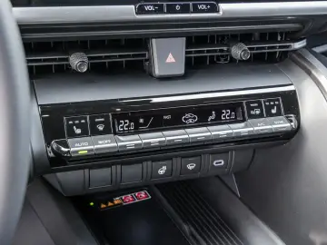 TOYOTA C-HR 2.0 Plug-In Hybrid Teamplayer Technik Paket