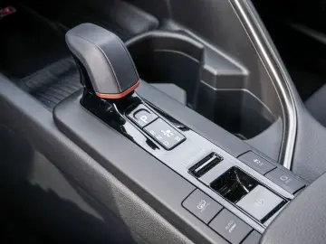 TOYOTA C-HR 2.0 Plug-In Hybrid Teamplayer Technik Paket