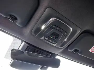 TOYOTA C-HR 2.0 Plug-In Hybrid Teamplayer Technik Paket