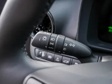 TOYOTA C-HR 2.0 Plug-In Hybrid Teamplayer Technik Paket