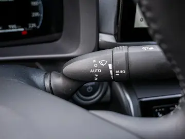 TOYOTA C-HR 2.0 Plug-In Hybrid Teamplayer Technik Paket