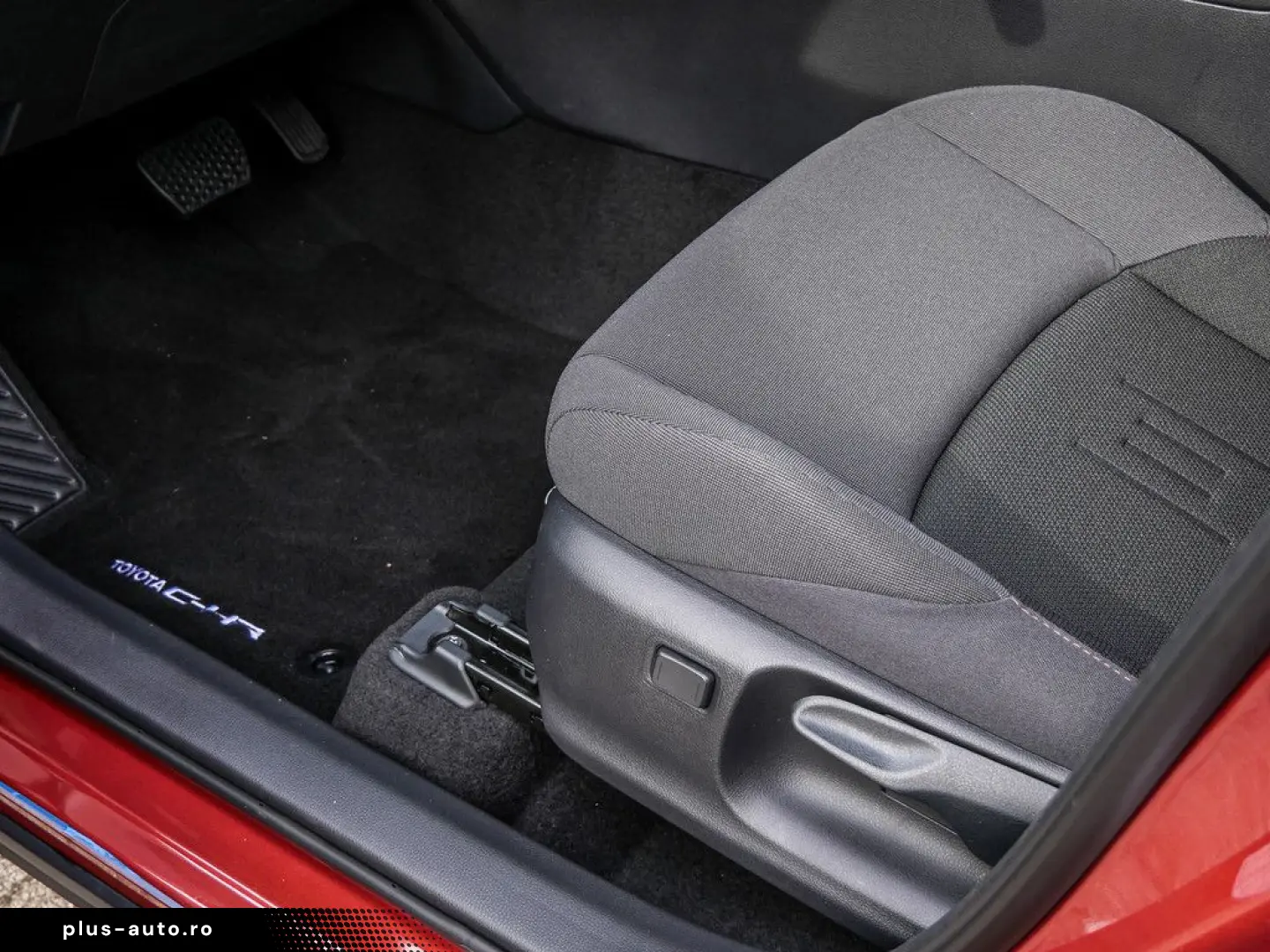 TOYOTA C-HR 2.0 Plug-In Hybrid Teamplayer Technik Paket