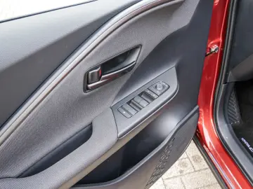 TOYOTA C-HR 2.0 Plug-In Hybrid Teamplayer Technik Paket