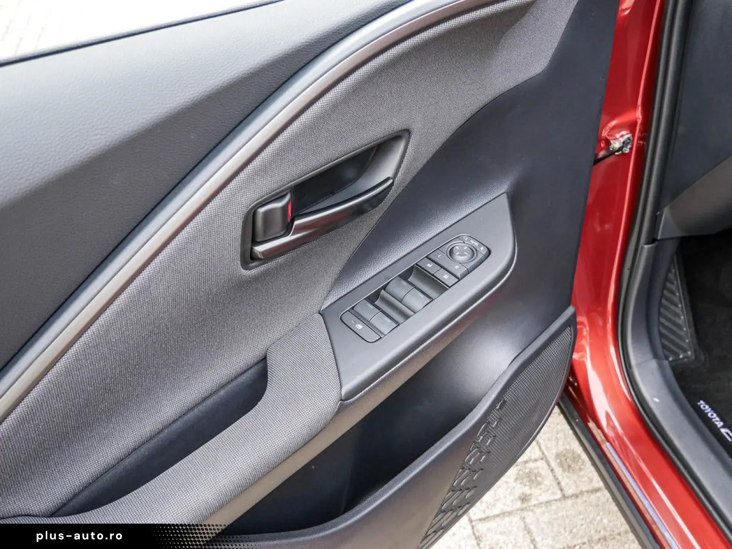 TOYOTA C-HR 2.0 Plug-In Hybrid Teamplayer Technik Paket