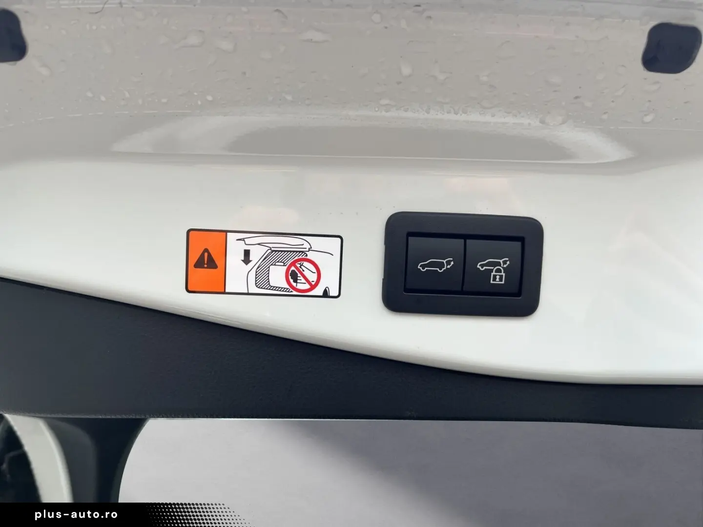 TOYOTA C-HR Plug-In Hybrid FWD GR Spo rt 2.0 EU6e