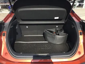 TOYOTA C-HR 2.0 Plugin-Hybrid Teamplayer Sitzheizung DA