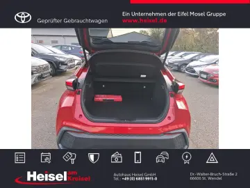 TOYOTA C-HR Plug-In Hybrid 2 0 4x2 Team Deutschland