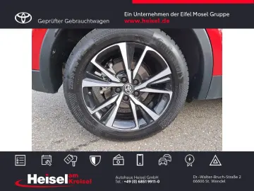 TOYOTA C-HR Plug-In Hybrid 2 0 4x2 Team Deutschland