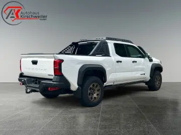 TOYOTA MY25 Tacoma Trailhunter  ON STOCK