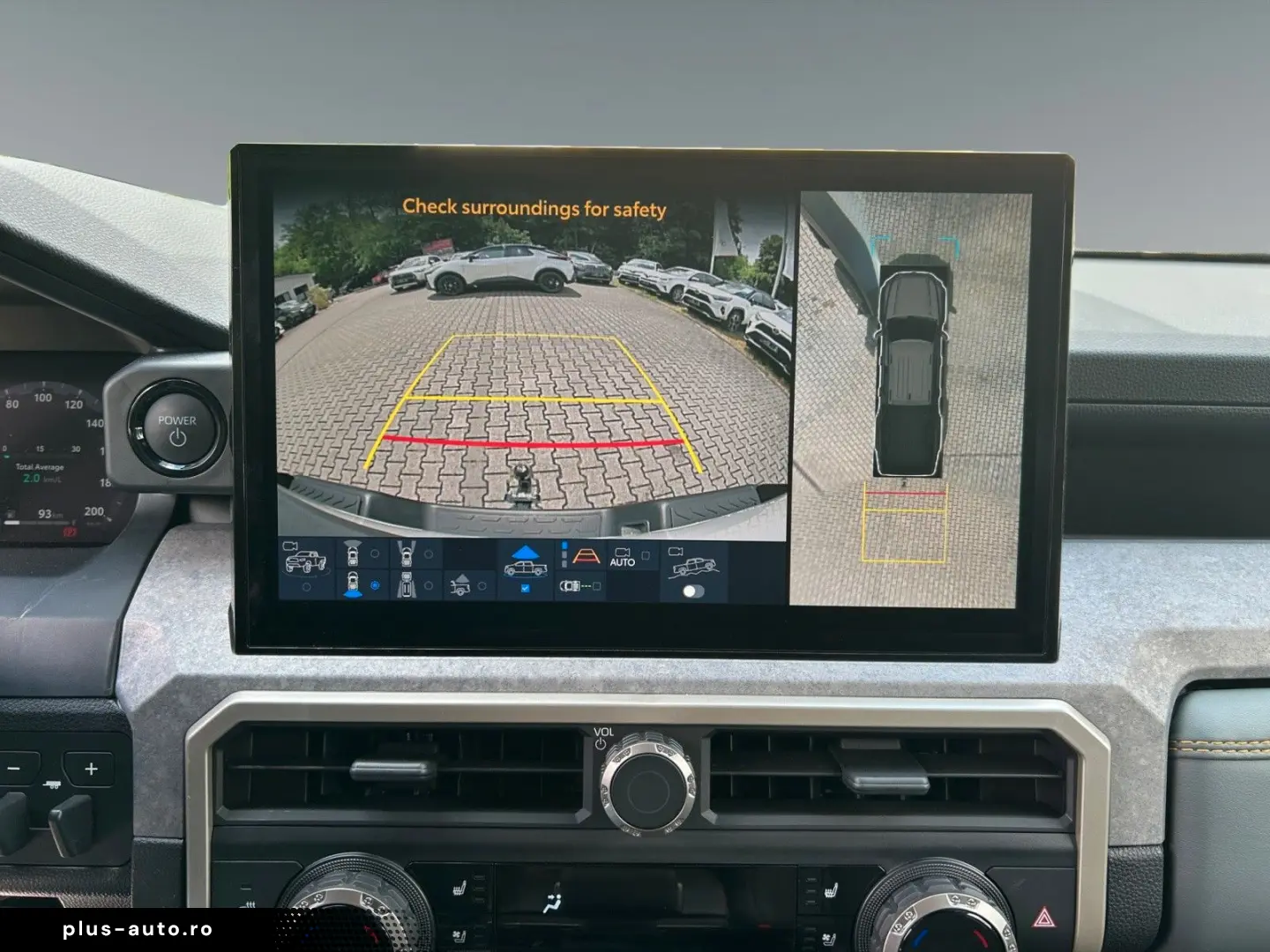 TOYOTA MY25 Tacoma Trailhunter  ON STOCK