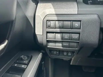 TOYOTA MY25 Tacoma Trailhunter  ON STOCK